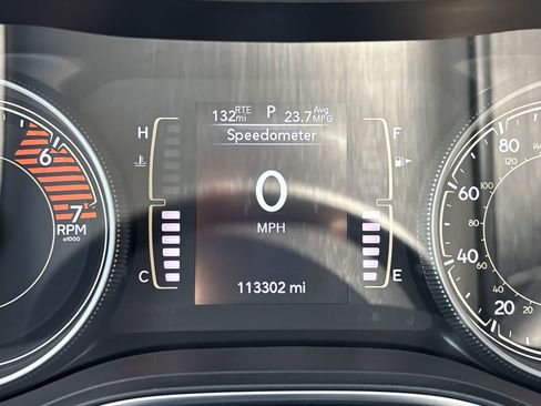 Certified 2019 Jeep Cherokee Latitude Plus AWD/4WD image 14