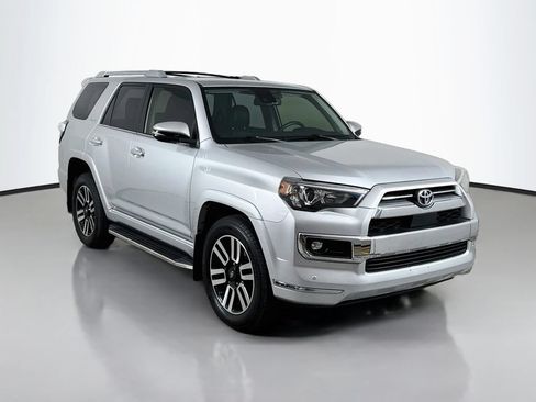 Used 2021 Toyota 4Runner Limited AWD/4WD image 3