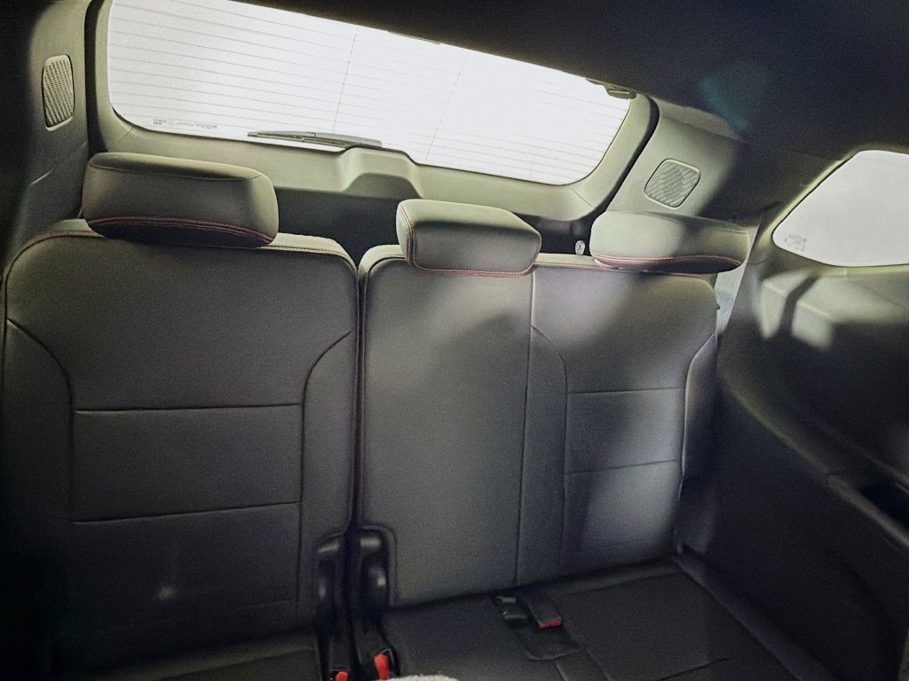 New 2026 Chevrolet Traverse RS w/ LPO, Floor Liner Package AWD/4WD image 24