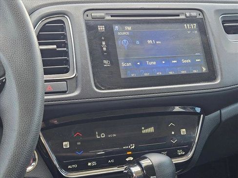 Used 2016 Honda HR-V EX image 11