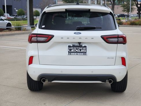 Used 2025 Ford Escape ST-Line Elite w/ Premium Technology Package image 6