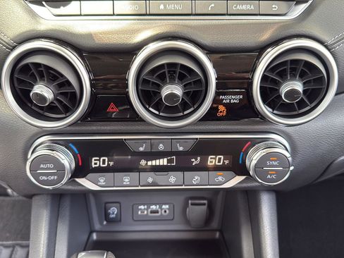 Used 2025 Nissan Sentra SV w/ All-Weather Package image 25