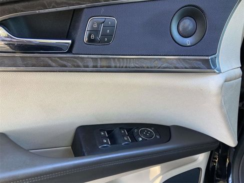 Used 2019 Lincoln Nautilus Reserve image 11