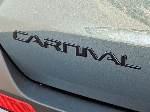 New 2026 Kia Carnival SX image 11