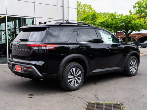 New 2026 Nissan Pathfinder SL AWD/4WD image 6