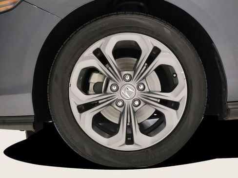 Used 2023 Honda Accord EX image 8