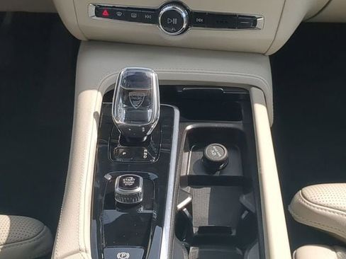Used 2025 Volvo S90 B6 Ultra w/ Lounge Package AWD/4WD image 17