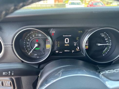 Used 2021 Jeep Wrangler Unlimited Sahara w/ Cold Weather Group AWD/4WD image 20