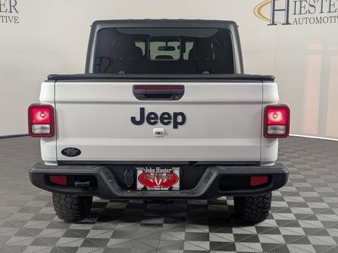 Used 2023 Jeep Gladiator Willys AWD/4WD image 6
