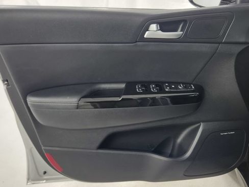 Used 2020 Kia Sportage EX w/ EX Technology Package AWD/4WD image 19