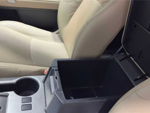 Used 2015 Toyota 4Runner Limited image 30