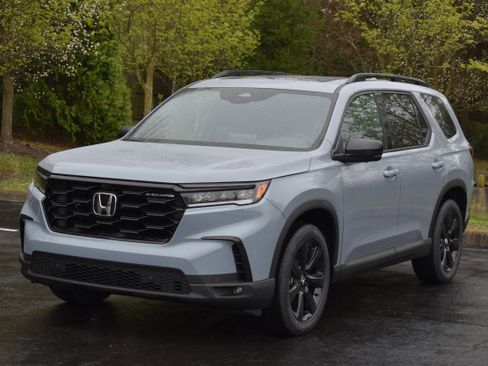 New 2025 Honda Pilot Black Edition image 3