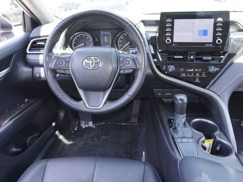 Certified 2022 Toyota Camry SE w/ Convenience Package FWD image 10