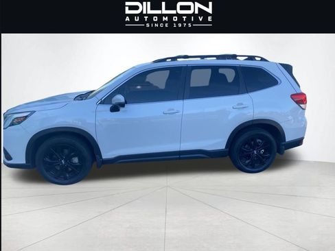 Used 2024 Subaru Forester Limited AWD/4WD image 1