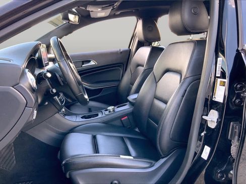 Used 2017 Mercedes-Benz GLA 250 image 8