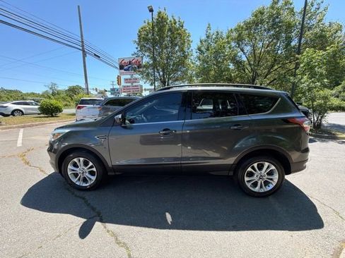 Used 2018 Ford Escape SE AWD/4WD image 9