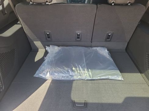 New 2026 Chevrolet Suburban LT w/ Comfort Package RWD image 9