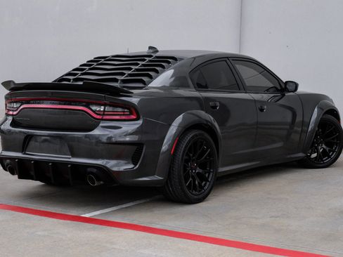 Used 2022 Dodge Charger R/T w/ Blacktop Package image 8