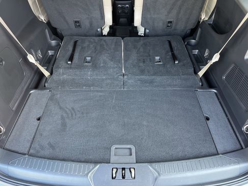 Used 2022 Ford Explorer XLT w/ Equipment Group 202A image 51