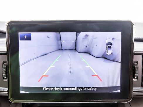 Used 2022 Ford Explorer XLT AWD/4WD image 15