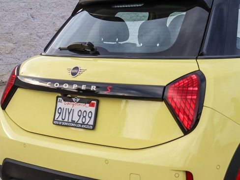 Used 2025 MINI Cooper S image 11