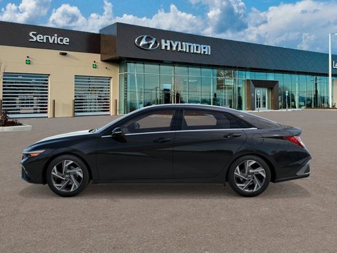 New 2026 Hyundai Elantra Limited w/ Cargo Package image 3