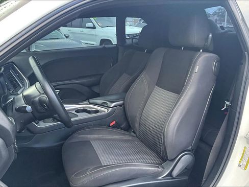Used 2019 Dodge Challenger SXT RWD image 26