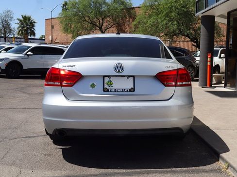 Used 2015 Volkswagen Passat 1.8T SE image 11