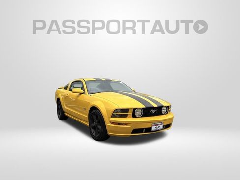 Used 2006 Ford Mustang GT RWD image 3