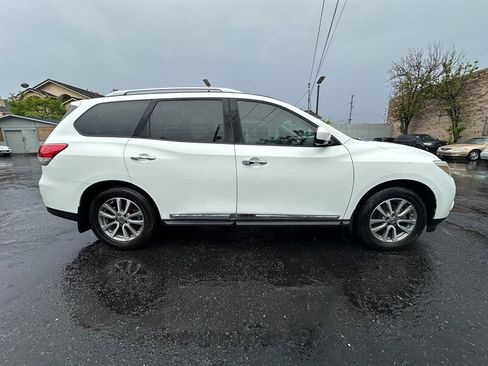 Used 2015 Nissan Pathfinder SL w/ SL Premium Package image 4