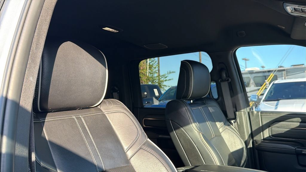 Used 2022 RAM 2500 Limited w/ Night Edition AWD/4WD image 32
