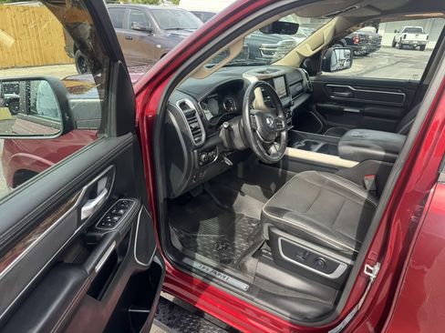 Used 2020 RAM 1500 Laramie RWD image 11