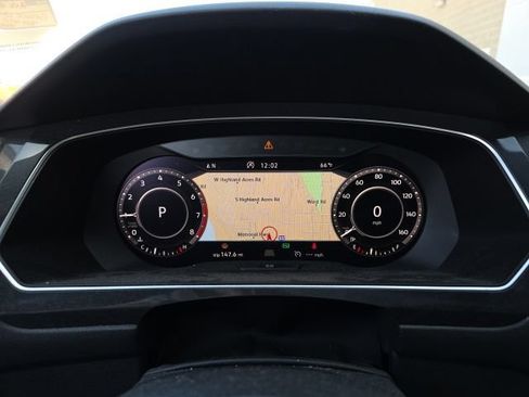 Used 2019 Volkswagen Tiguan SEL Premium R-Line AWD/4WD image 11