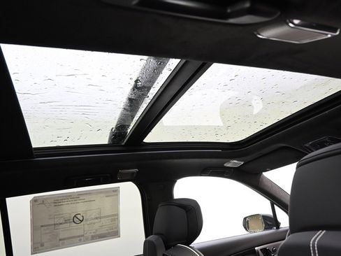 New 2026 Cadillac Vistiq Platinum image 17