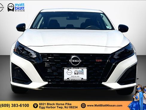 Certified 2023 Nissan Altima 2.5 SR FWD image 2