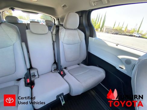 Certified 2026 Toyota Sienna LE FWD image 26