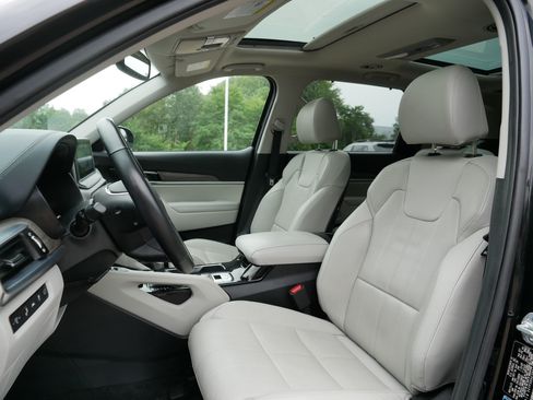 Certified 2022 Kia Telluride SX w/ Nightfall Edition Package AWD/4WD image 36
