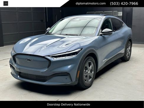 Used 2023 Ford Mustang Mach-E Select image 1