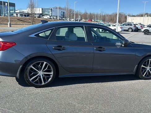 Used 2023 Honda Civic Touring image 5