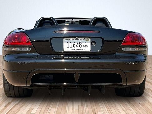 Used 2005 Dodge Viper SRT-10 RWD image 4