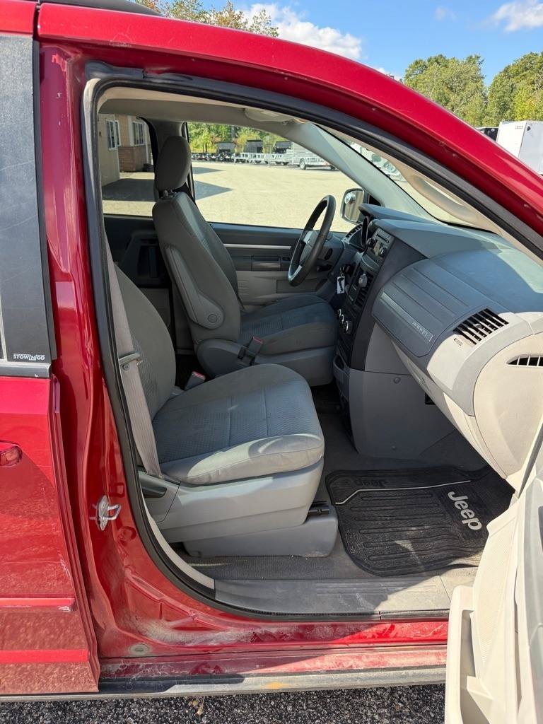 Used 2009 Dodge Grand Caravan SE FWD image 14