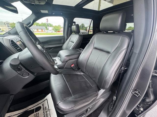 Used 2019 Ford Expedition XLT w/ Equipment Group 202A AWD/4WD image 10