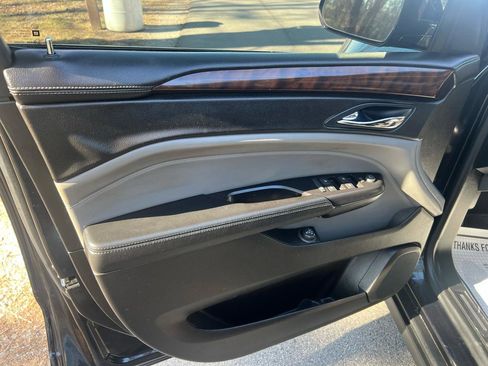 Used 2011 Cadillac SRX Luxury image 13