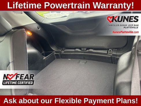 Used 2019 Jeep Compass Latitude w/ Popular Equipment Group FWD image 23