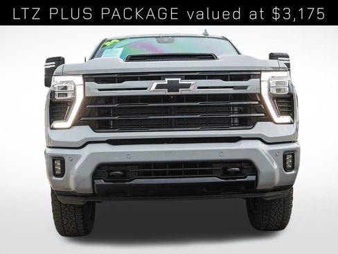 Used 2024 Chevrolet Silverado 2500 LTZ w/ LTZ Plus Package image 2