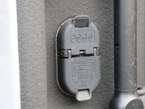 Used 2022 Chevrolet Silverado 2500 High Country w/ Z71 Off-Road Package image 16