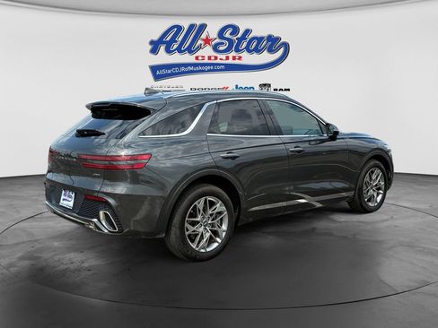 Used 2025 Genesis GV70 2.5T AWD/4WD image 5
