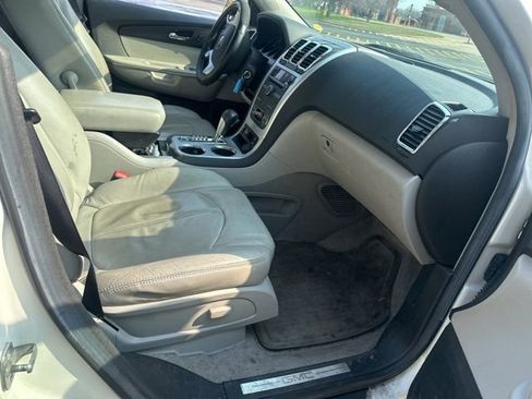 Used 2008 GMC Acadia SLT image 4