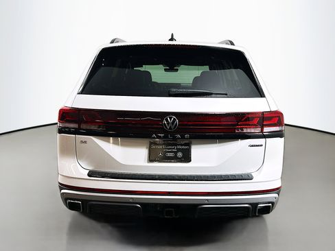 New 2026 Volkswagen Atlas Peak Edition AWD/4WD image 6