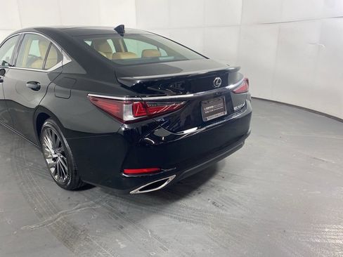 Certified 2025 Lexus ES 350 w/ Accessory Package (Z2) image 9